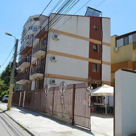 Apartment Garsoniere Victor Seaview Aer Conditionat- Bucatarie-primim Carduri Vacanta-pet Friendly La 3 Minute De Plaja Reyna-zoom *