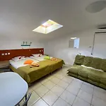 Apartamento Garsoniere Victor Seaview Aer Conditionat- Bucatarie-primim Carduri Vacanta-pet Friendly La 3 Minute De Plaja Reyna-zoom *
