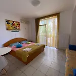 Garsoniere Victor Seaview Aer Conditionat- Bucatarie-primim Carduri Vacanta-pet Friendly La 3 Minute De Plaja Reyna-zoom Apartamento