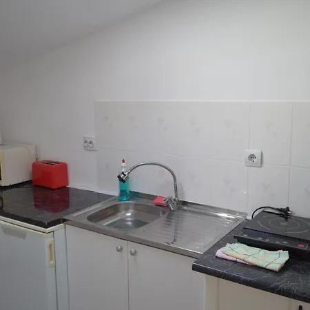 Garsoniere Victor Seaview Aer Conditionat- Bucatarie-primim Carduri Vacanta-pet Friendly La 3 Minute De Plaja Reyna-zoom Lejlighed