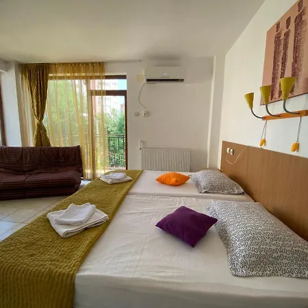 Apartmán Garsoniere Victor Seaview Aer Conditionat-Bucatari-Primim Carduri Vacanta-Pet Friendly 150 M De Plaja Reyna- Zoom Beach *