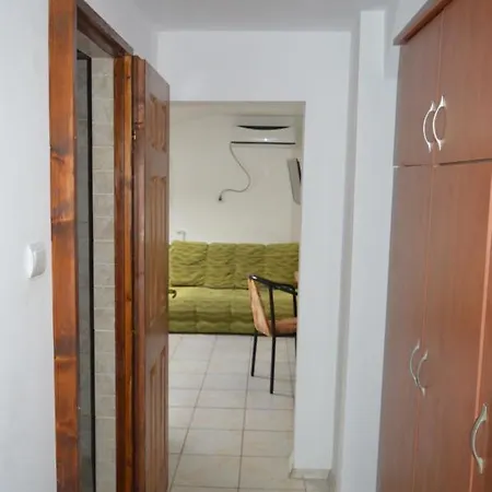 Garsoniere Victor Seaview Aer Conditionat- Bucatarie-primim Carduri Vacanta-pet Friendly La 3 Minute De Plaja Reyna-zoom Apartamento Constança