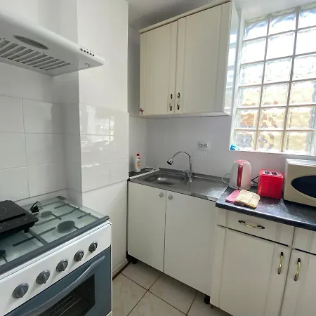 Garsoniere Victor Seaview Aer Conditionat- Bucatarie-primim Carduri Vacanta-pet Friendly La 3 Minute De Plaja Reyna-zoom Lejlighed Constanţa