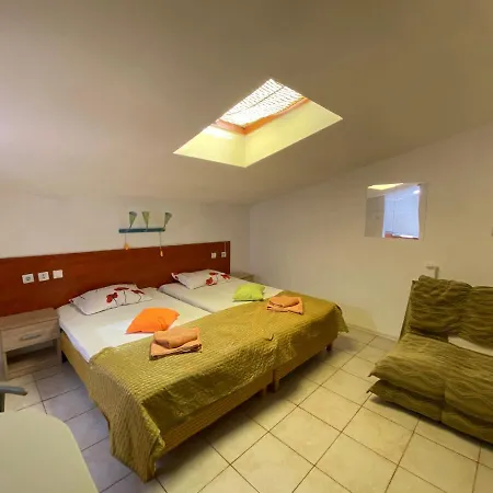 Garsoniere Victor Seaview Aer Conditionat- Bucatarie-primim Carduri Vacanta-pet Friendly La 3 Minute De Plaja Reyna-zoom Apartament Konstanca
