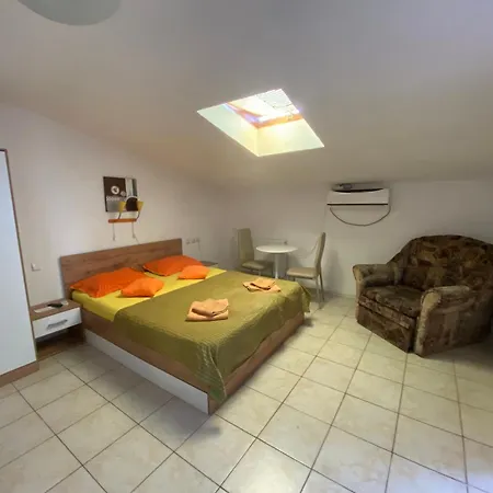 Apartmán Garsoniere Victor Seaview Aer Conditionat-Bucatari-Primim Carduri Vacanta-Pet Friendly 150 M De Plaja Reyna- Zoom Beach