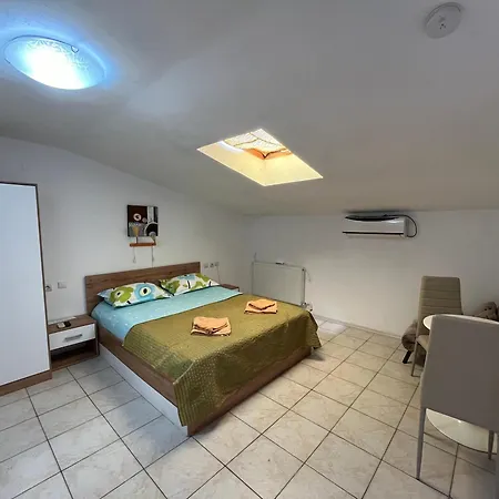 Garsoniere Victor Seaview Aer Conditionat- Bucatarie-primim Carduri Vacanta-pet Friendly La 3 Minute De Plaja Reyna-zoom * Constança