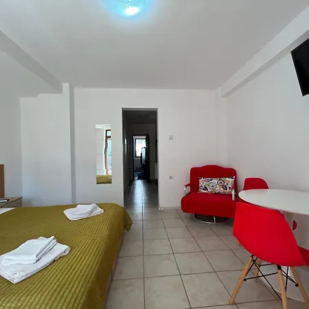 Apartmán Garsoniere Victor Seaview Aer Conditionat-Bucatari-Primim Carduri Vacanta-Pet Friendly 150 M De Plaja Reyna- Zoom Beach *