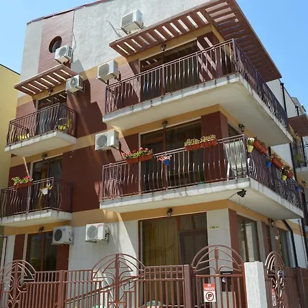 Garsoniere Victor Seaview Aer Conditionat- Bucatarie-primim Carduri Vacanta-pet Friendly La 3 Minute De Plaja Reyna-zoom * Constanţa