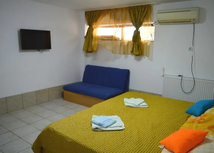 Garsoniere Victor Seaview Aer Conditionat- Bucatarie-primim Carduri Vacanta-pet Friendly La 3 Minute De Plaja Reyna-zoom Апартаменты