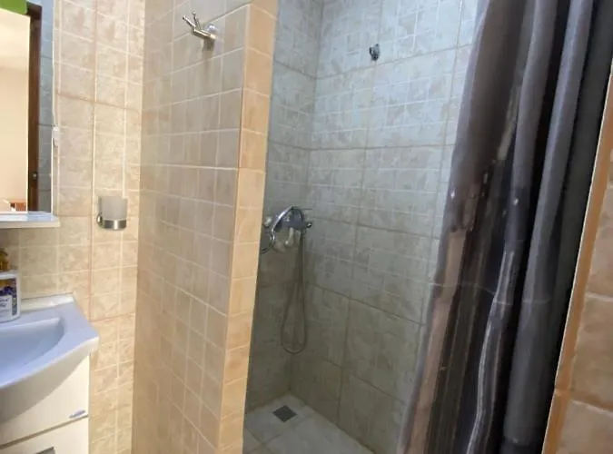 Апартаменты Garsoniere Victor Seaview Aer Conditionat- Bucatarie-primim Carduri Vacanta-pet Friendly La 3 Minute De Plaja Reyna-zoom *