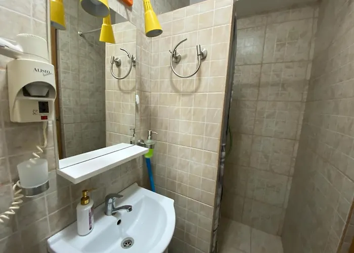 Garsoniere Victor Seaview Aer Conditionat- Bucatarie-primim Carduri Vacanta-pet Friendly La 3 Minute De Plaja Reyna-zoom Апартаменты *