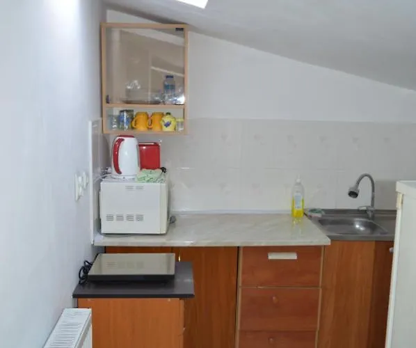 Апартаменты Garsoniere Victor Seaview Aer Conditionat- Bucatarie-primim Carduri Vacanta-pet Friendly La 3 Minute De Plaja Reyna-zoom *