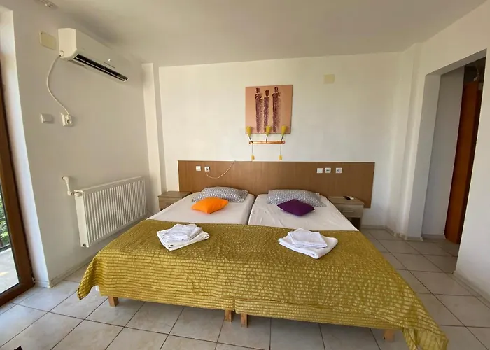 Garsoniere Victor Seaview Aer Conditionat- Bucatarie-primim Carduri Vacanta-pet Friendly La 3 Minute De Plaja Reyna-zoom Апартаменты *