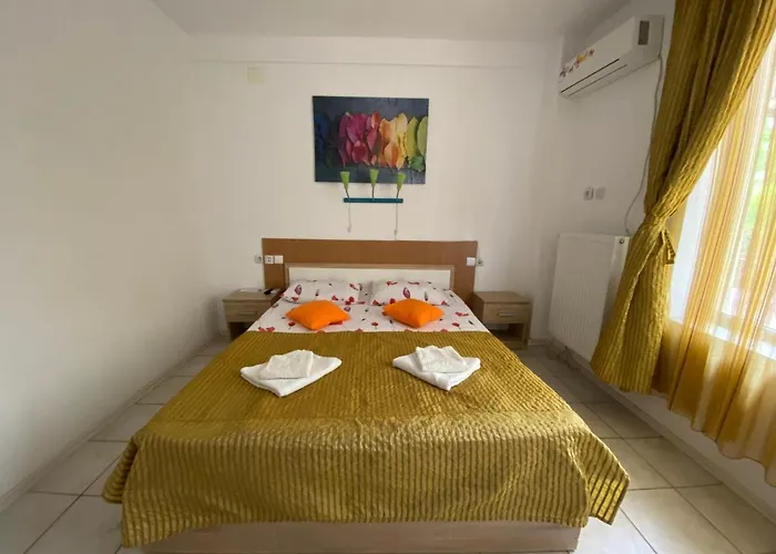 Garsoniere Victor Seaview Aer Conditionat- Bucatarie-primim Carduri Vacanta-pet Friendly La 3 Minute De Plaja Reyna-zoom Апартаменты *