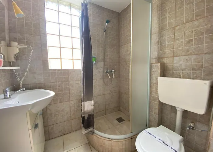 Garsoniere Victor Seaview Aer Conditionat- Bucatarie-primim Carduri Vacanta-pet Friendly La 3 Minute De Plaja Reyna-zoom Апартаменты *