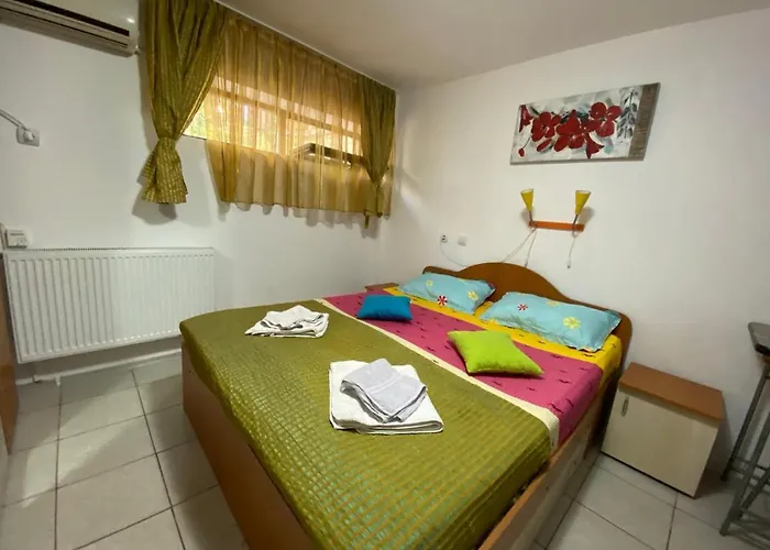 Апартаменты Garsoniere Victor Seaview Aer Conditionat- Bucatarie-primim Carduri Vacanta-pet Friendly La 3 Minute De Plaja Reyna-zoom *