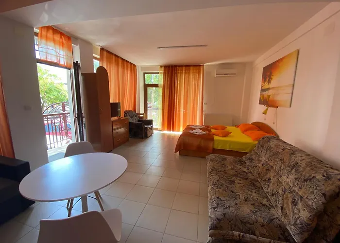 Garsoniere Victor Seaview Aer Conditionat- Bucatarie-primim Carduri Vacanta-pet Friendly La 3 Minute De Plaja Reyna-zoom Констанца