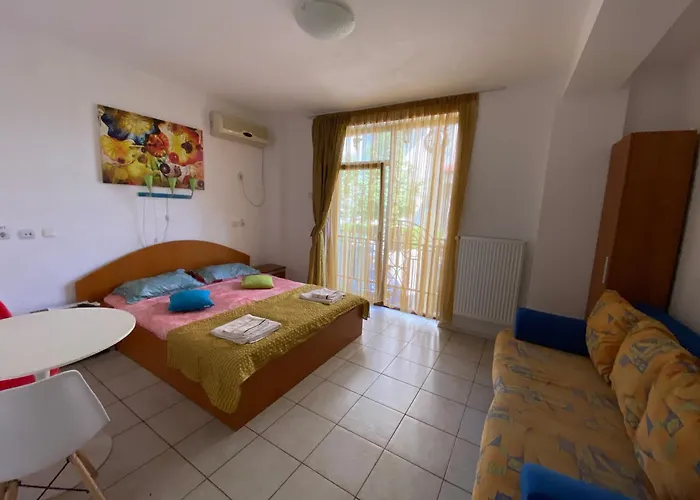 Garsoniere Victor Seaview Aer Conditionat- Bucatarie-primim Carduri Vacanta-pet Friendly La 3 Minute De Plaja Reyna-zoom Апартаменты *