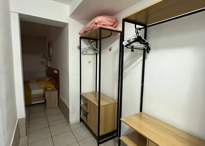 Garsoniere Victor Seaview Aer Conditionat- Bucatarie-primim Carduri Vacanta-pet Friendly La 3 Minute De Plaja Reyna-zoom Апартаменты