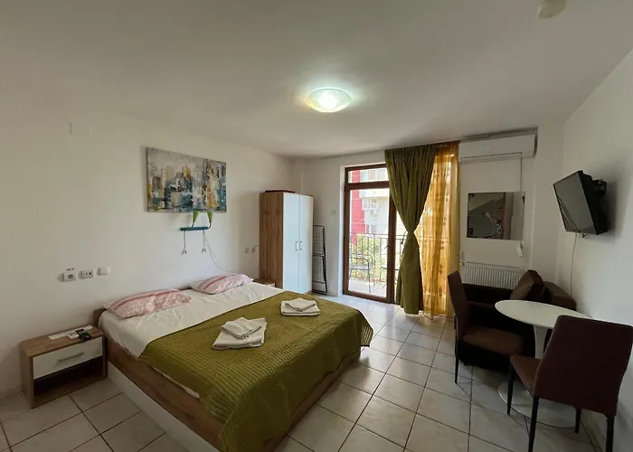 Апартаменты Garsoniere Victor Seaview Aer Conditionat- Bucatarie-primim Carduri Vacanta-pet Friendly La 3 Minute De Plaja Reyna-zoom *