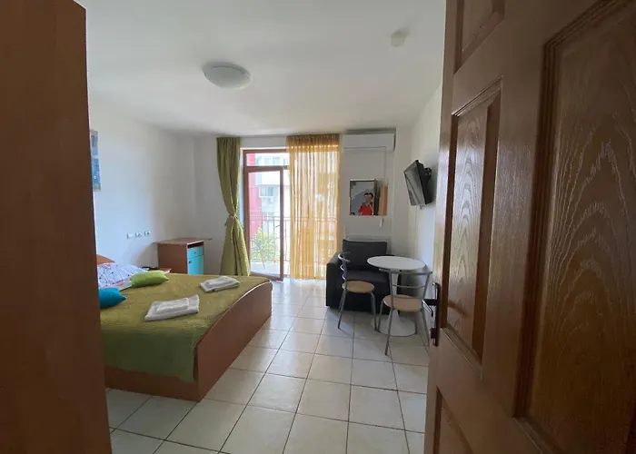 Апартаменты Garsoniere Victor Seaview Aer Conditionat- Bucatarie-primim Carduri Vacanta-pet Friendly La 3 Minute De Plaja Reyna-zoom Констанца