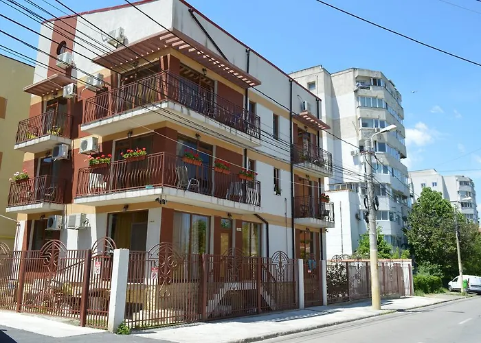 Garsoniere Victor Seaview Aer Conditionat- Bucatarie-primim Carduri Vacanta-pet Friendly La 3 Minute De Plaja Reyna-zoom Апартаменты *