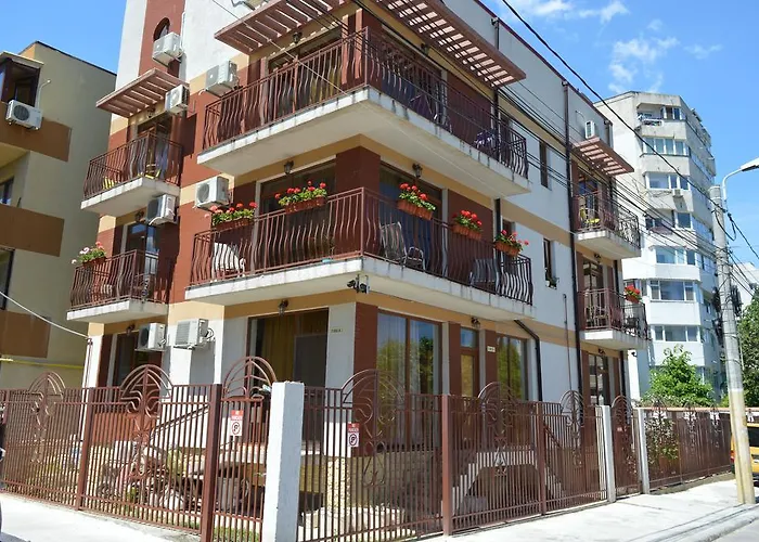 Garsoniere Victor Seaview Aer Conditionat- Bucatarie-primim Carduri Vacanta-pet Friendly La 3 Minute De Plaja Reyna-zoom Апартаменты *